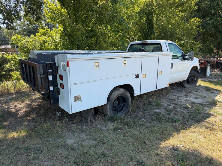 2012-ford-f350-image-3