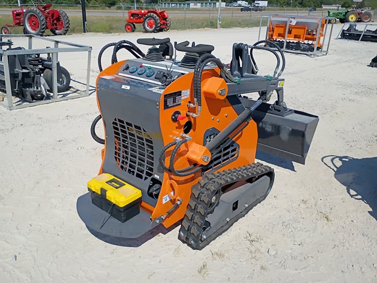 #l85-072-•-2026-landhonor-me380-mini-skid-steer-image-8