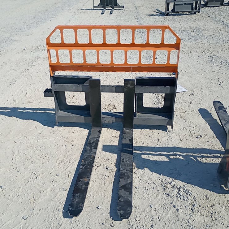 #L85-018 • Landhonor Pallet Fork Skid Steer Attachment