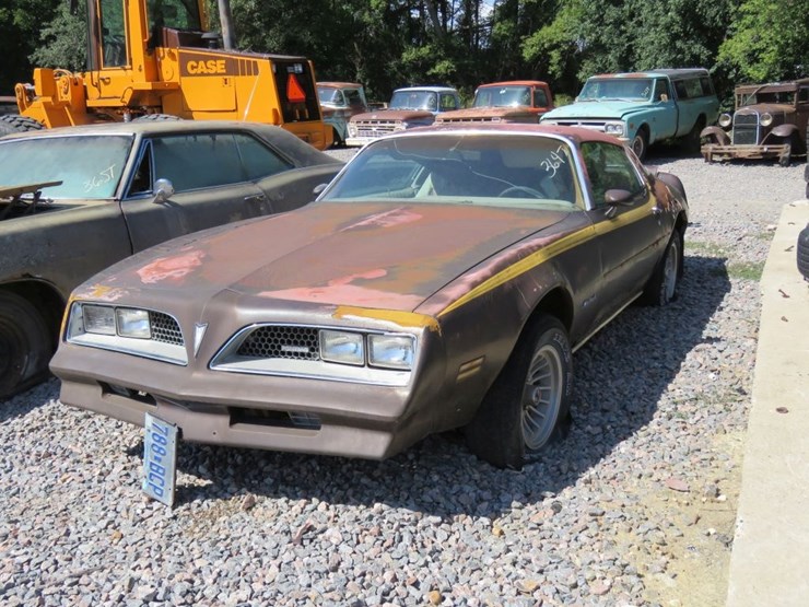 1977-pontiac-firebird-image-1