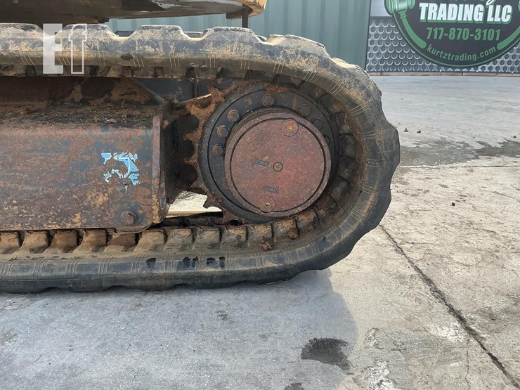 2015-deere-26g-image-9
