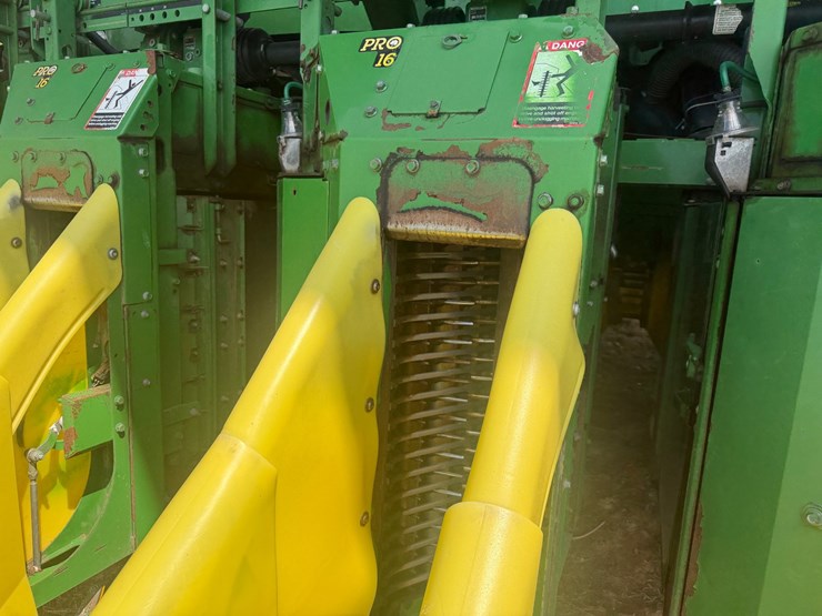 2015-john-deere-cp690-image-70