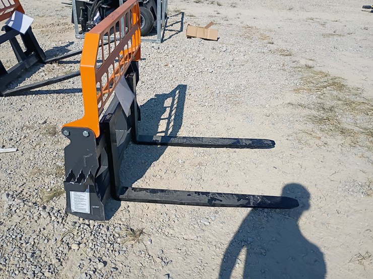 #l85-009-•-landhonor-pallet-fork-skid-steer-attachment-image-4
