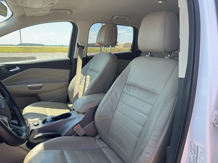 2014-ford-escape-image-49