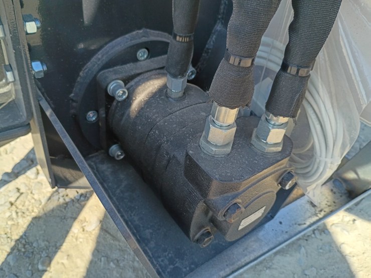 #l85-074-•-landhonor-power-rake-skid-steer-attachment-image-10