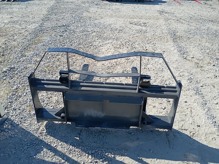 #l85-013-•-landhonor-pallet-fork-mini-skid-steer-attachment-[damaged]-image-3