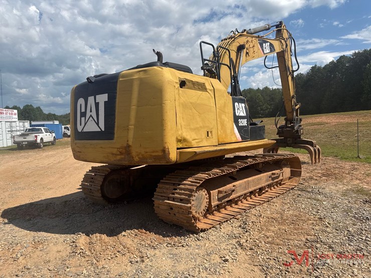2013-caterpillar-320el-image-8