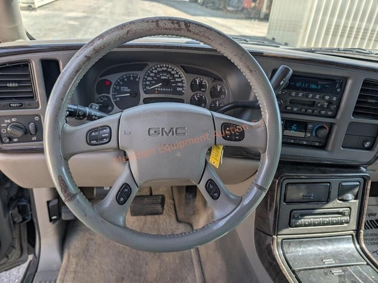 2006-gmc-yukon-xl-denali-image-15