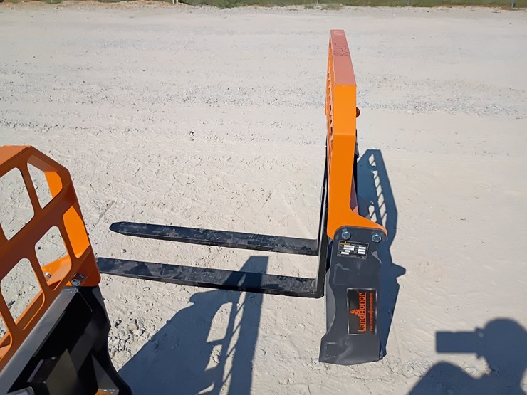 #l85-018-•-landhonor-pallet-fork-skid-steer-attachment-image-2
