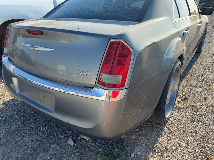 #49682-•-2012-chrysler-300-sedan-2c3ccacg8ch307925-inv#49682-image-10