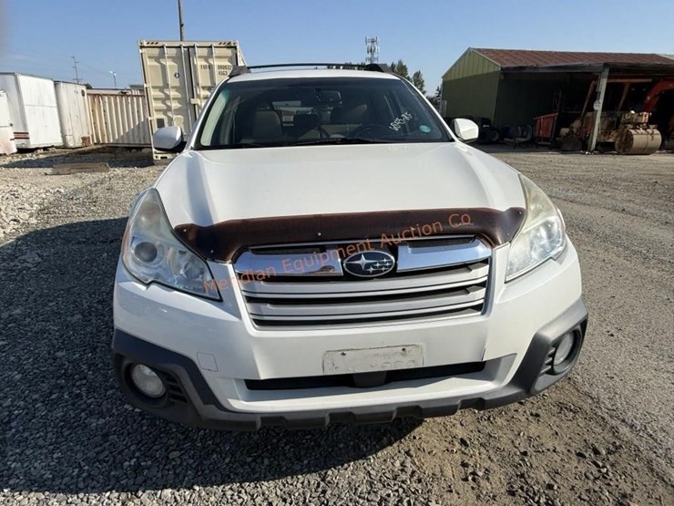 2013-subaru-outback-image-9