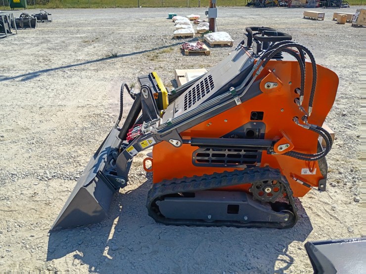 #l85-071-•-2026-landhonor-me380-mini-skid-steer-image-5