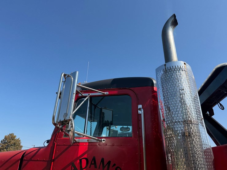 1997-peterbilt-378-image-36