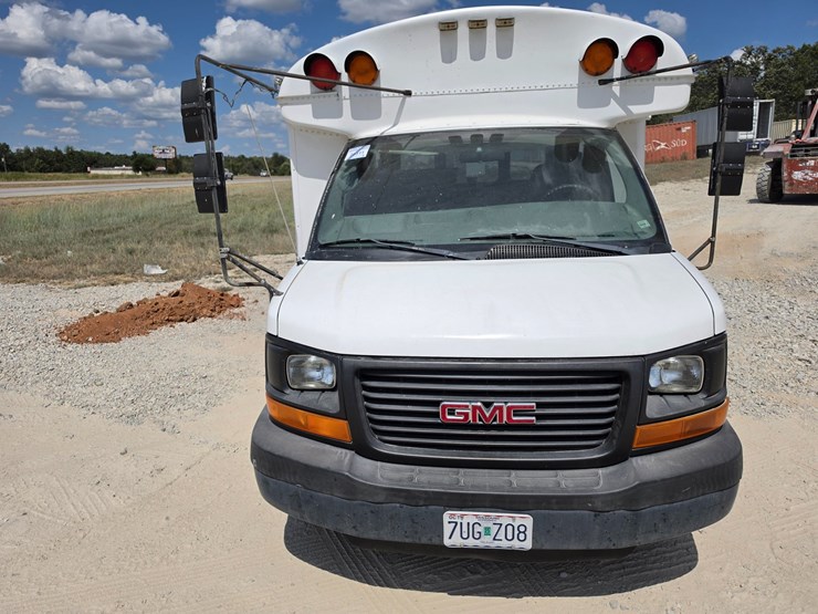 #26511-•-2005-gmc-savana-van-image-10