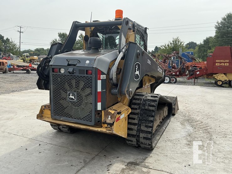 2020-deere-331g-image-4
