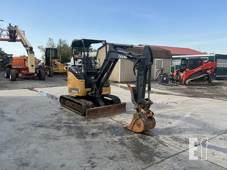 2015-deere-26g-image-6