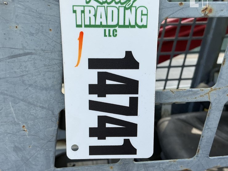 2016-takeuchi-tl8-image-19