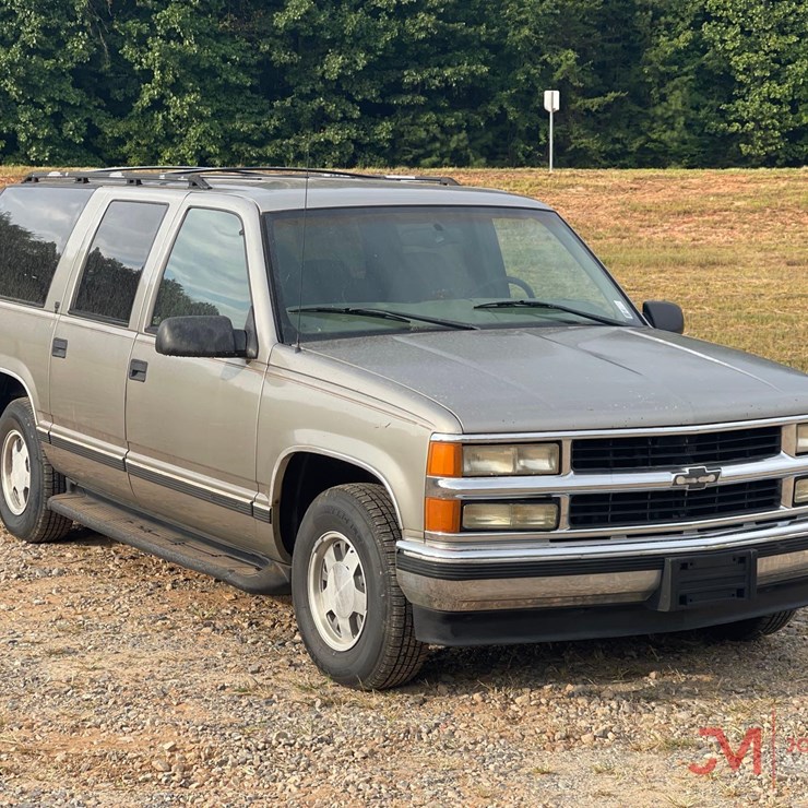 1999 CHEVROLET SUBURBAN