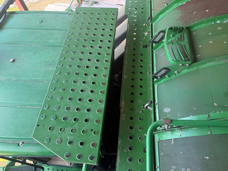 2015-john-deere-cp690-image-127