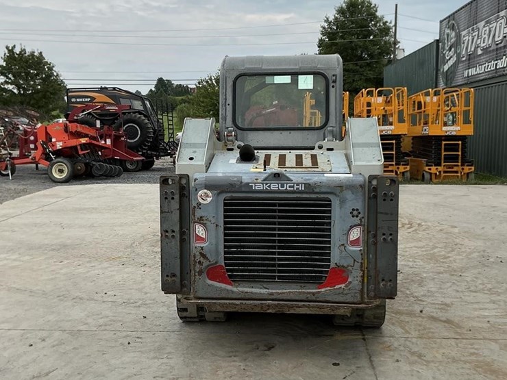 2021-takeuchi-tl8r2-image-3