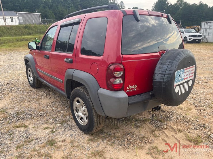 2005-jeep-liberty-image-5