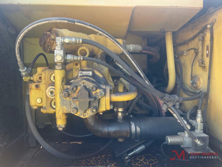 1995-komatsu-pc200-lc-6l-image-17