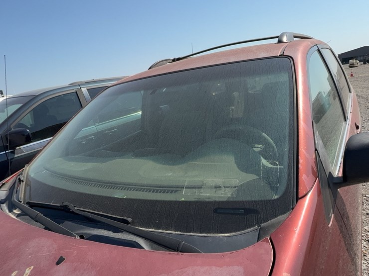 2004-toyota-sienna-image-41