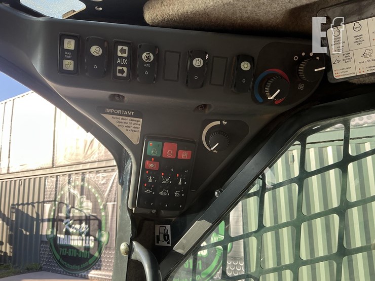 2021-deere-333g-image-16