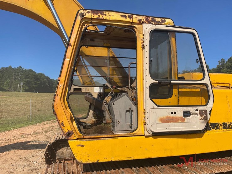 1987-deere-690d-image-20