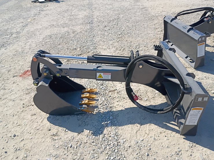 #l85-028-•-landhonor-backhoe-skid-steer-attachment-image-1