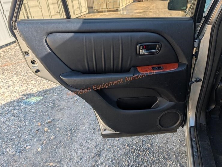 2001-lexus-rx300-image-25