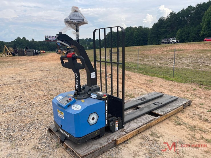 seegrid-590017-electric-pallet-jack-image-7
