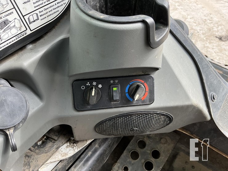 2019-bobcat-t770-image-16