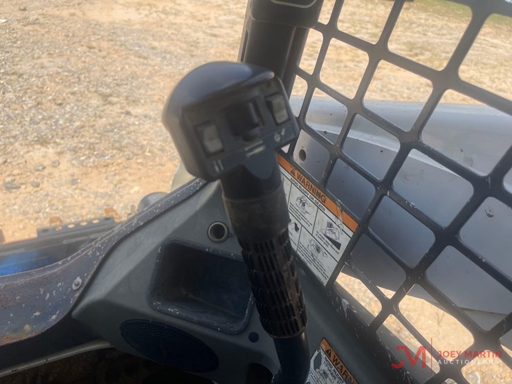 2015-bobcat-t650-image-20
