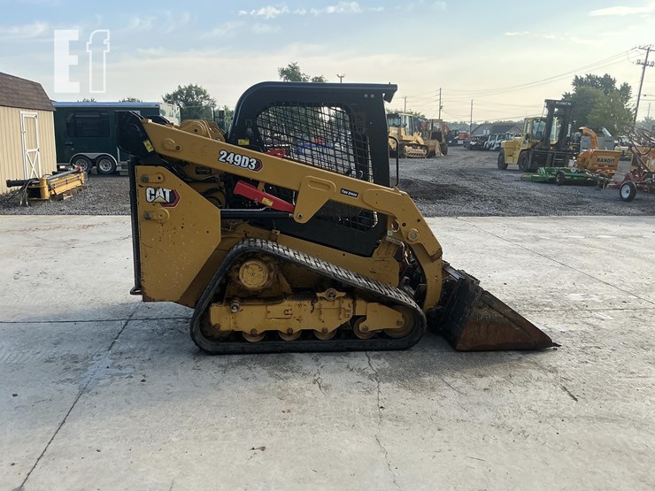 2020-caterpillar-249d3-image-5