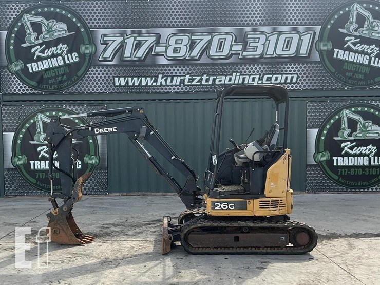2015-deere-26g-image-1