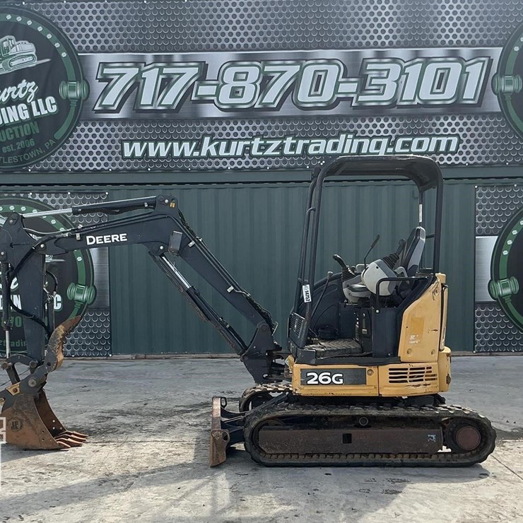 2015 DEERE 26G