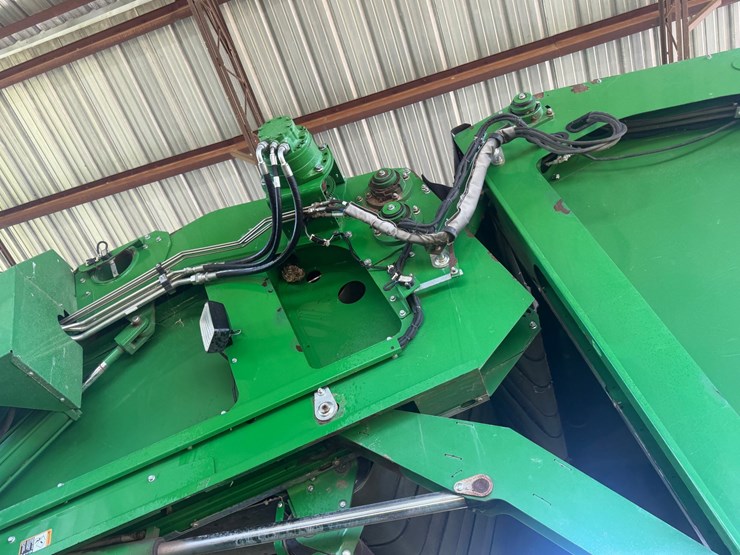 2015-john-deere-cp690-image-41