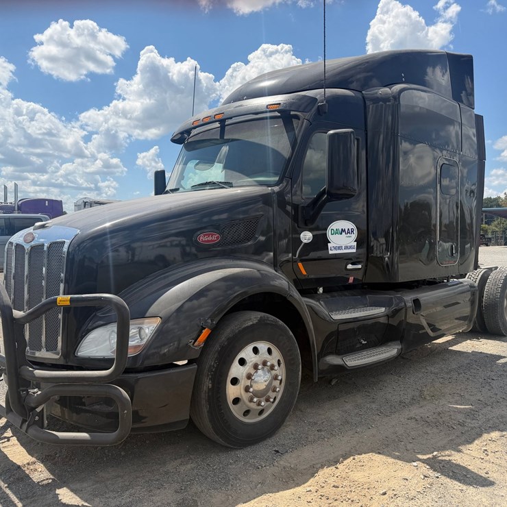 2016 PETERBILT 579