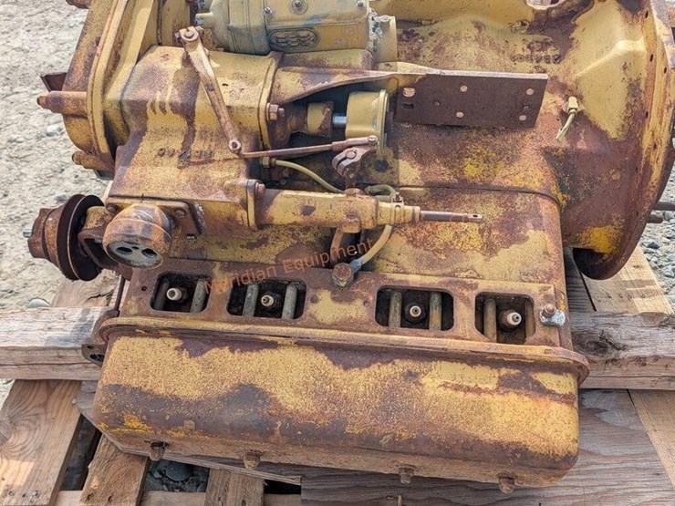 caterpillar-22-image-12