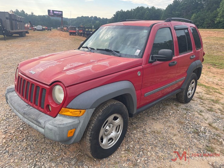 2005-jeep-liberty-image-7