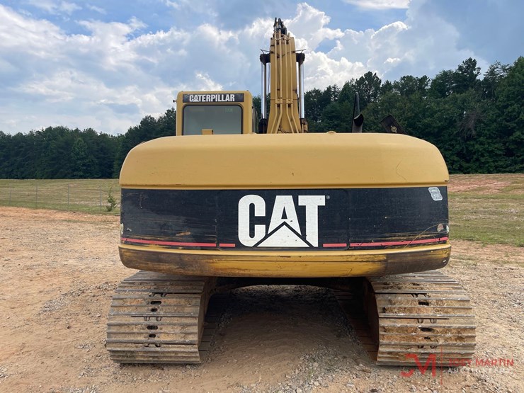2003-caterpillar-320c-image-8