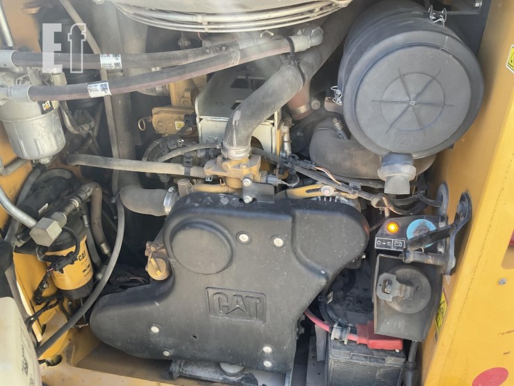 2022-caterpillar-272d3-image-19