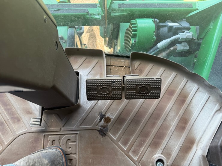 2015-john-deere-cp690-image-133
