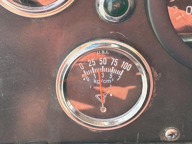 1975-international-s1600-image-32