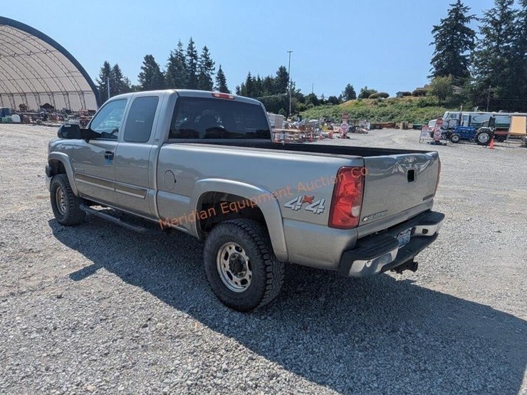 2003-chevrolet-silverado-2500hd-image-4