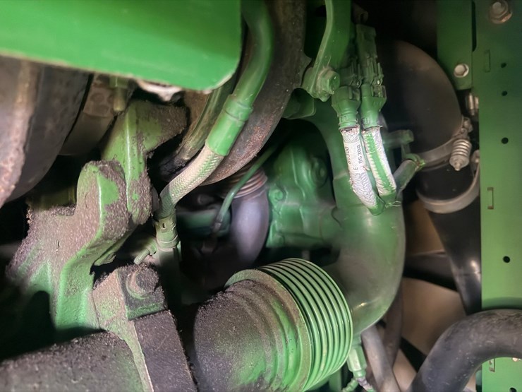 2015-john-deere-cp690-image-98