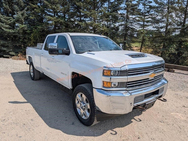 2017-chevrolet-silverado-3500-image-47