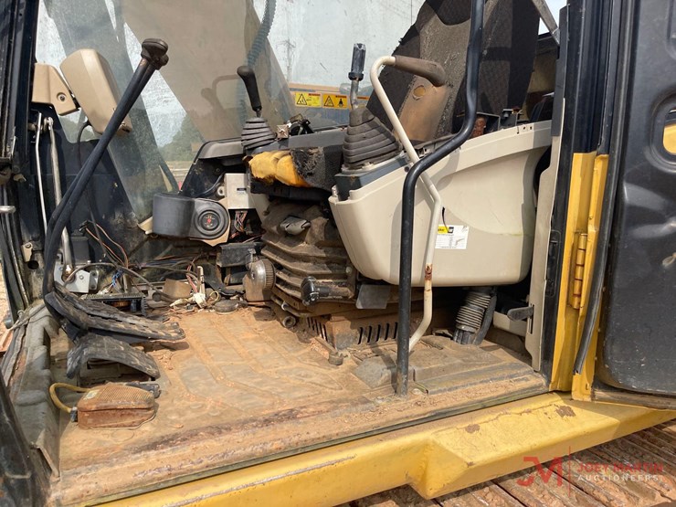 2007-caterpillar-312c-image-18