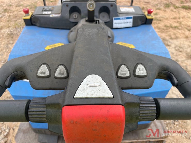 seegrid-590017-electric-pallet-jack-image-12